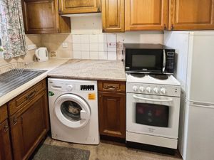 Kitchen- click for photo gallery